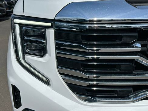 Used 2024 GMC Sierra 1500 SLT AWD/4WD image 15