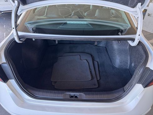 Used 2025 Nissan Altima 2.5 SR image 32