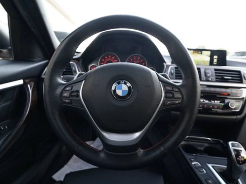 Used 2016 BMW 328i xDrive Sedan AWD/4WD image 40