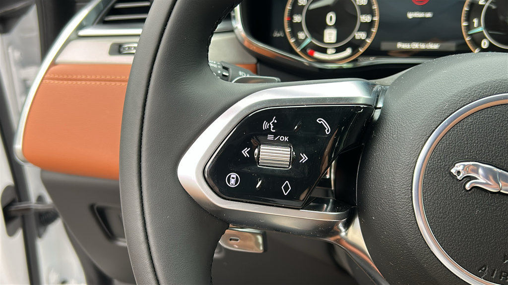 New 2026 Jaguar F-PACE R-Dynamic S AWD/4WD image 13