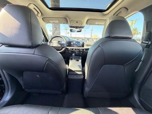 New 2026 Nissan Sentra SR w/ SR Premium Package FWD image 12