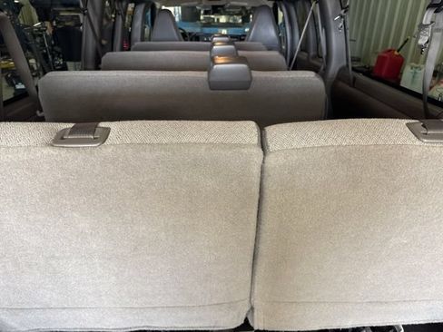 Used 2025 GMC Savana 3500 LT w/ LT Preferred Equipment Group RWD image 9