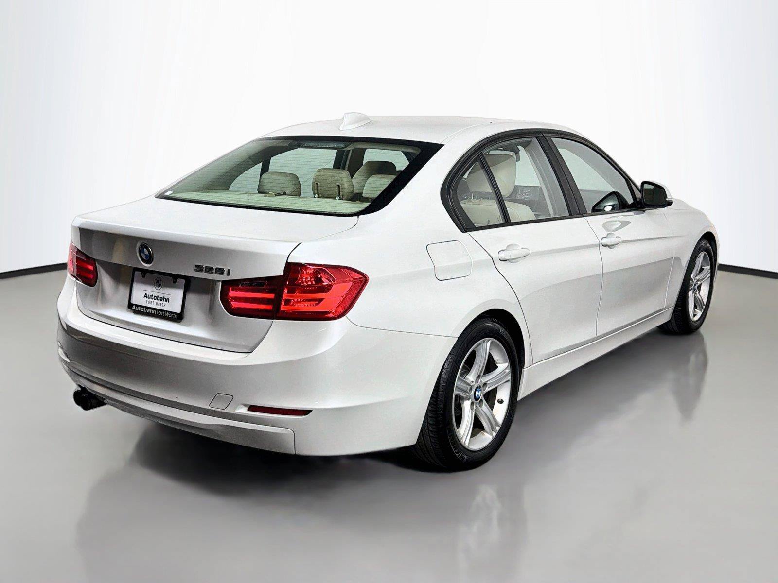 Used 2013 BMW 328i Sedan RWD image 5