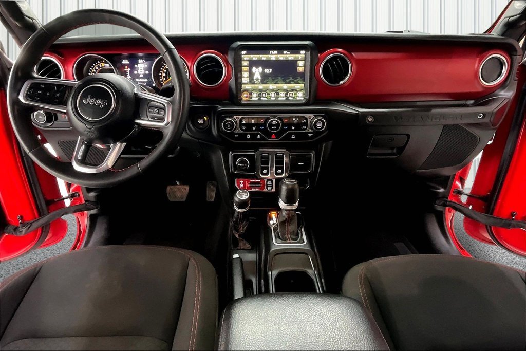 Used 2023 Jeep Wrangler Rubicon w/ LED Lighting Group AWD/4WD image 7