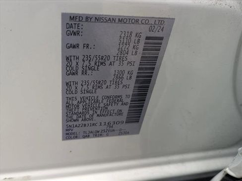 Certified 2024 Nissan Murano SV w/ SV Midnight Edition Package FWD image 17