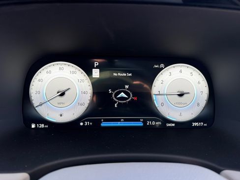 Used 2023 Hyundai Palisade Calligraphy image 33