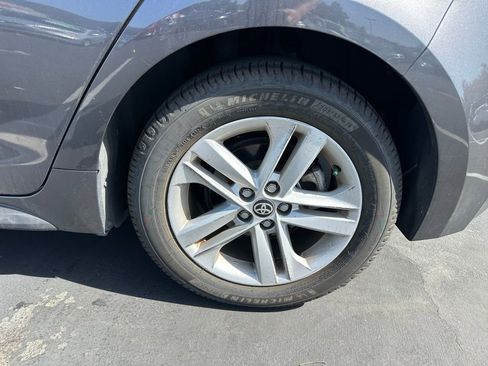 Used 2022 Toyota Corolla SE w/ Carpet Mat Package (TMS) image 3