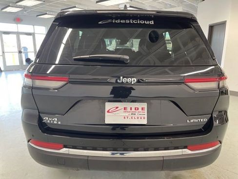 Used 2023 Jeep Grand Cherokee Limited w/ Trailer Tow Prep Group (B) image 9