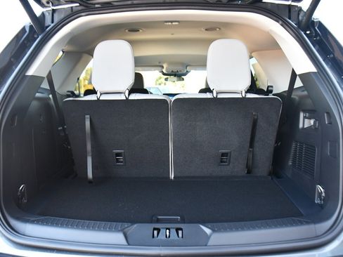 Used 2026 Ford Explorer Active w/ Active Comfort Package image 19