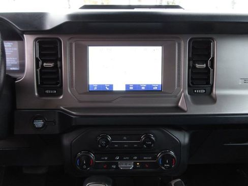 Certified 2022 Ford Bronco Outer Banks AWD/4WD image 17