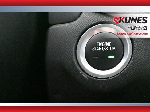 Used 2023 Chevrolet Equinox LT image 22