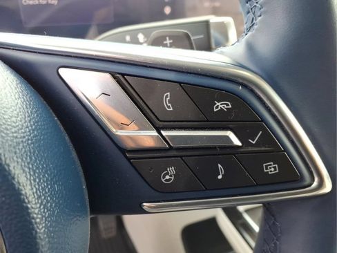 Used 2025 Buick Enclave Avenir w/ LPO, Floor Liner Package AWD/4WD image 20