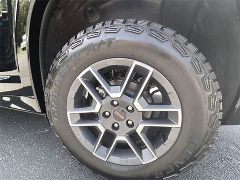 New 2026 GMC Terrain AT4 w/ LPO, Floor Liner Package image 33