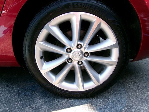 Used 2013 Buick Verano FWD image 7