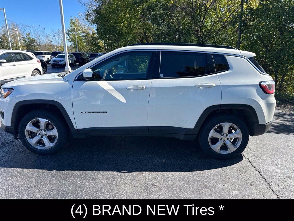 Used 2019 Jeep Compass Latitude w/ Popular Equipment Group AWD/4WD image 9