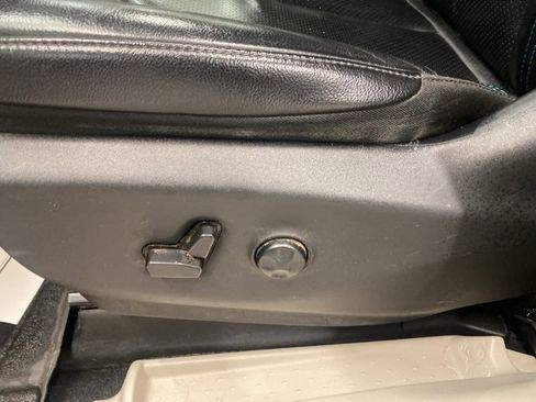 Used 2021 Chrysler Pacifica Touring-L image 29