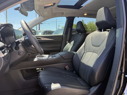 Certified 2026 INFINITI QX60 Luxe w/ Cargo Package image 12
