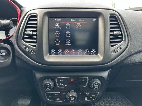 Used 2020 Jeep Compass Trailhawk w/ Safety & Security Group AWD/4WD image 18