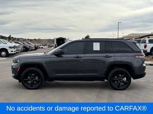 Certified 2022 Jeep Grand Cherokee Altitude image 2