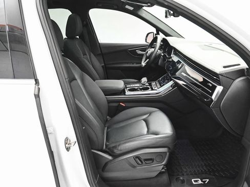 Used 2023 Audi Q7 3.0T Premium w/ Convenience Package AWD/4WD image 35