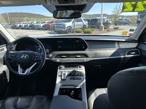 Used 2022 Hyundai Palisade SEL w/ 8P Bench Seat Package AWD/4WD image 16