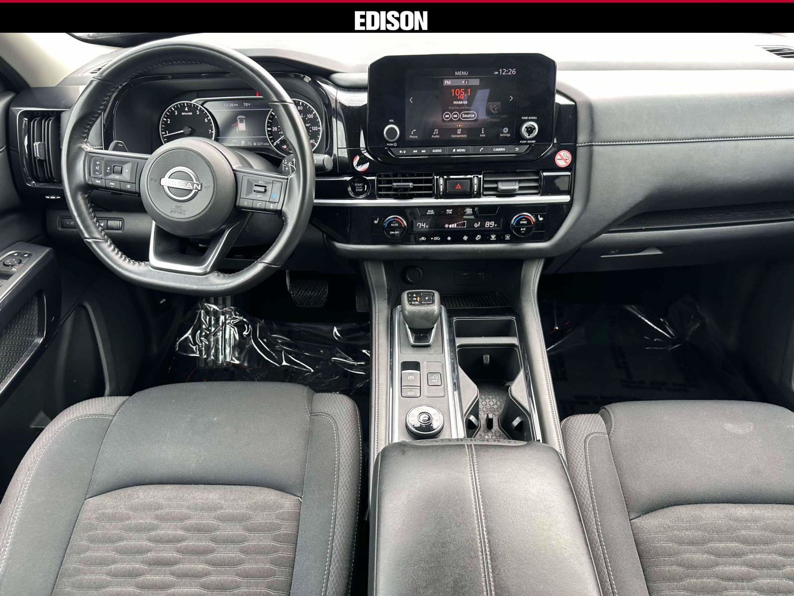 Used 2025 Nissan Pathfinder SV AWD/4WD image 13