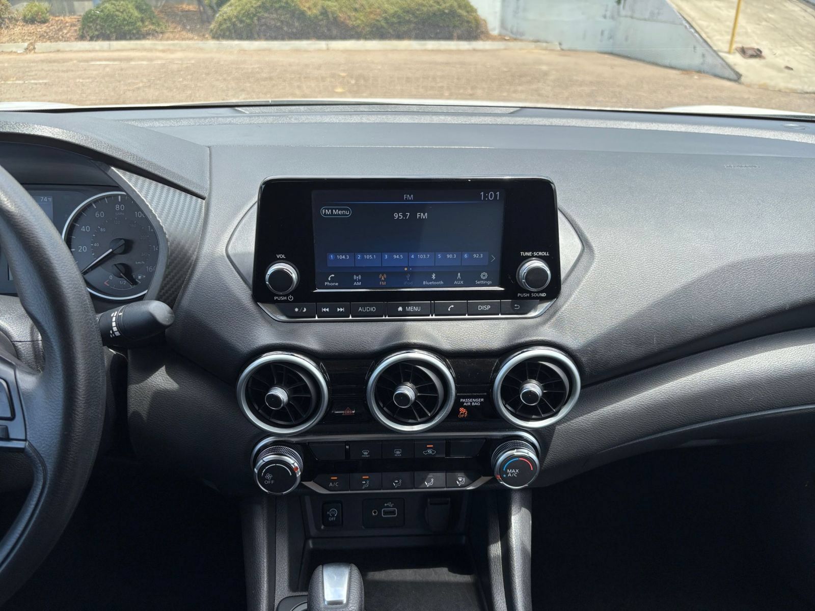 Used 2025 Nissan Sentra S FWD image 16