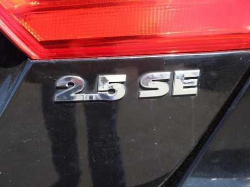 Used 2012 Volkswagen Jetta SE image 11