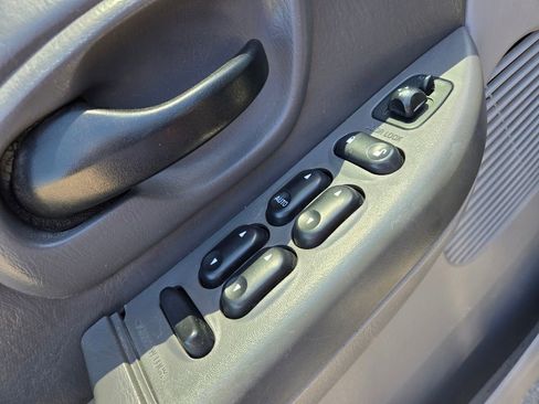 Used 2003 Ford F150 Lariat image 18