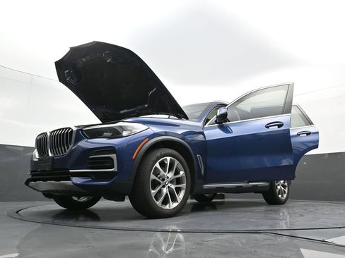 Used 2023 BMW X5 xDrive40i w/ Premium Package AWD/4WD image 40