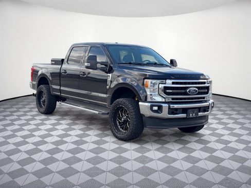 Used 2020 Ford F250 Lariat w/ Lariat Value Package AWD/4WD image 7