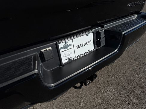 Used 2023 RAM 3500 Limited image 10