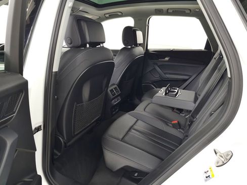 Used 2021 Audi Q5 Prestige w/ Prestige Package AWD/4WD image 37