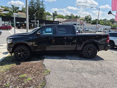 Used 2019 RAM 1500 Laramie AWD/4WD image 8