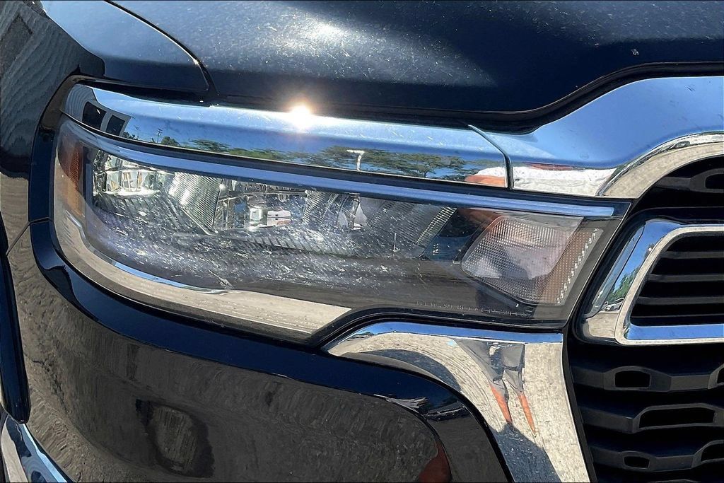Used 2025 RAM 1500 Big Horn AWD/4WD image 32