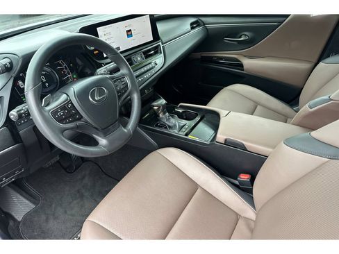 Used 2023 Lexus ES 300h w/ Premium Package FWD image 10