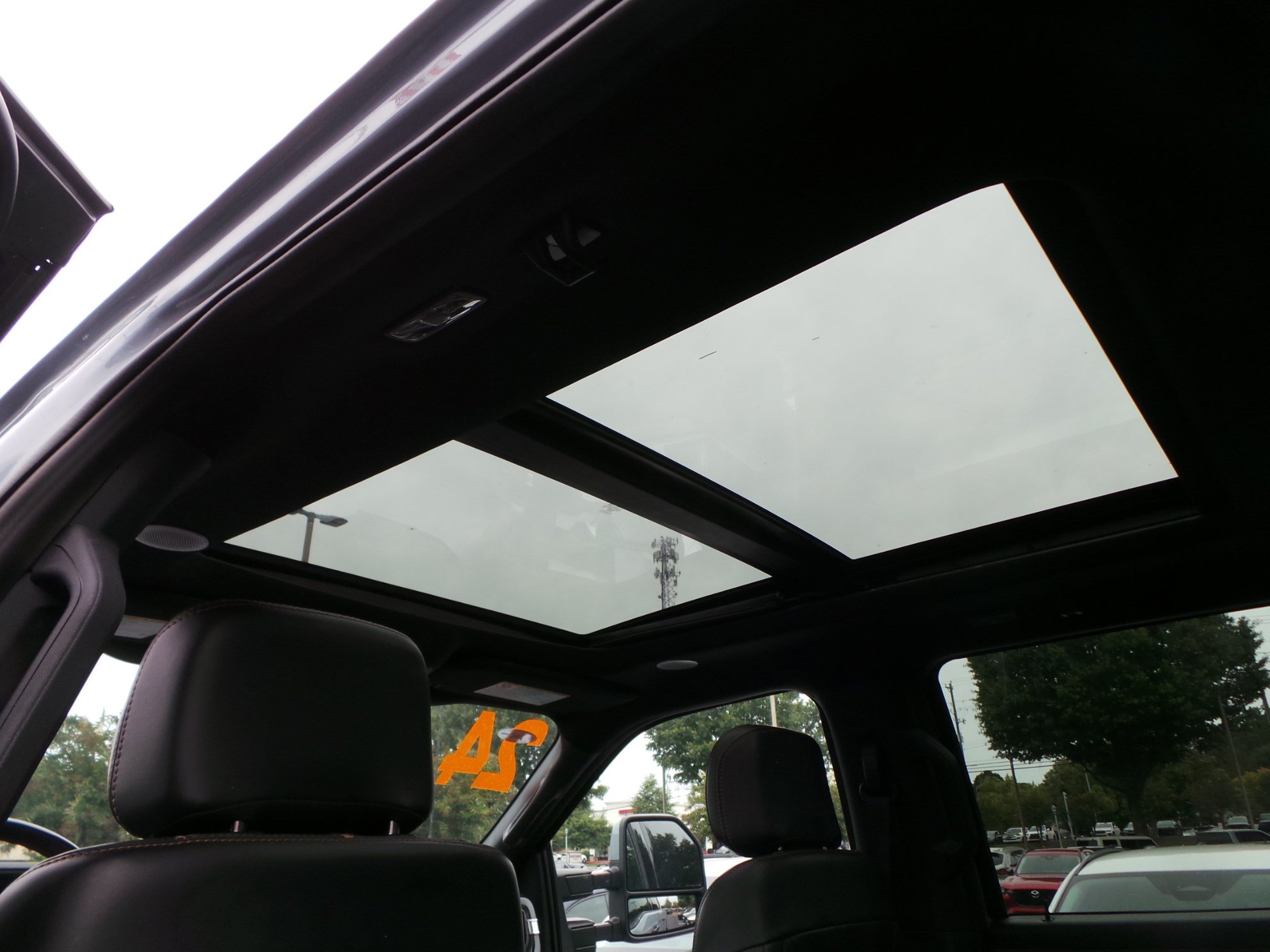 Used 2024 Ford F250 Platinum w/ FX4 Off-Road Package AWD/4WD image 40