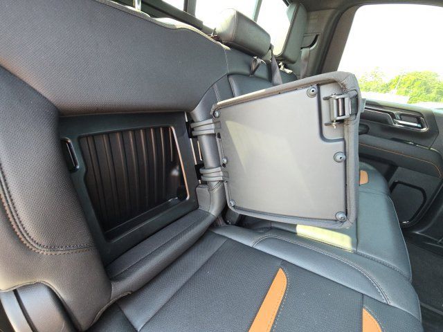 Used 2024 GMC Sierra 2500 AT4 w/ AT4 Premium Plus Package AWD/4WD image 17