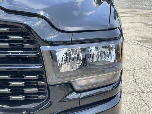 Used 2023 RAM 2500 Big Horn w/ Night Edition AWD/4WD image 9