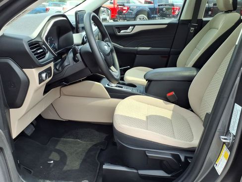 Certified 2021 Ford Escape SE w/ SE Sport Appearance Package AWD/4WD image 8