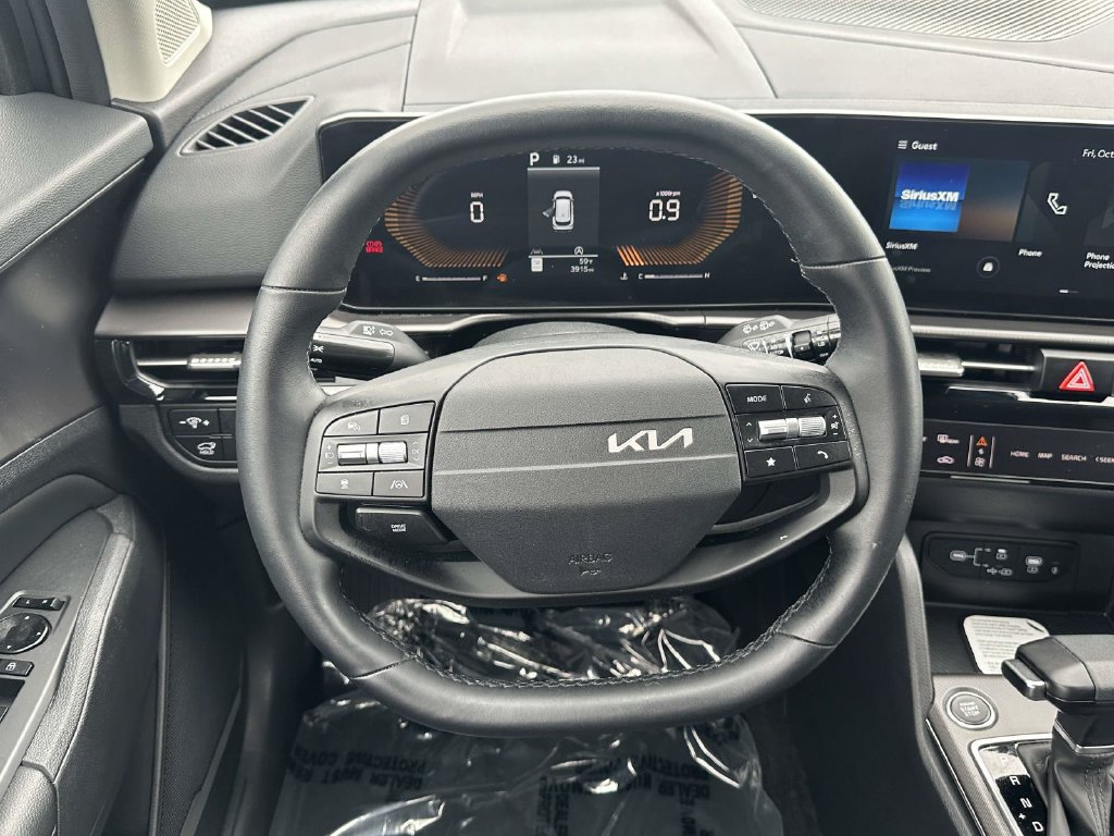 Used 2026 Kia Sportage EX FWD image 12