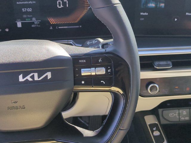Certified 2026 Kia Sorento S w/ S Panoramic Sunroof Package FWD image 19