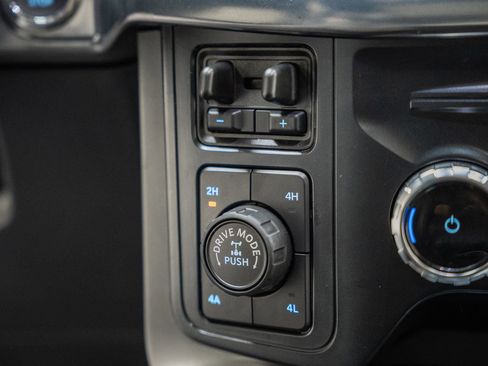 Certified 2025 Ford F150 Lariat image 28