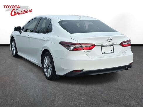 Used 2021 Toyota Camry LE w/ Convenience Package image 7