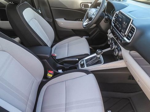 New 2026 Hyundai Venue SEL image 19