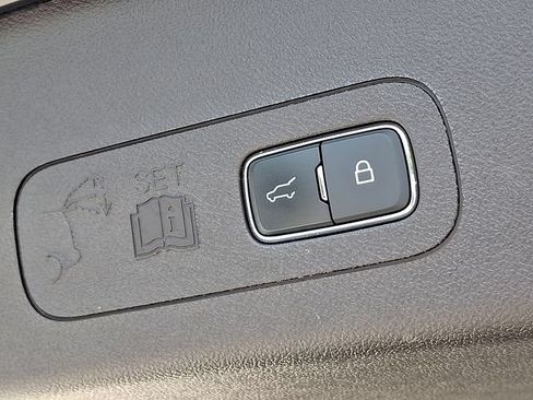 Certified 2024 Lincoln Aviator Black Label AWD/4WD image 30