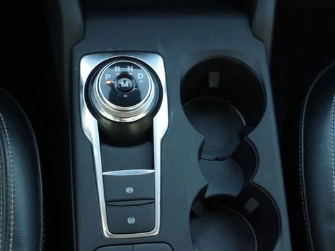 Used 2020 Ford Escape Titanium AWD/4WD image 27