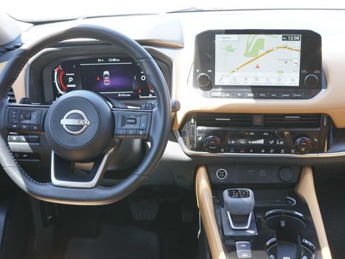 Used 2023 Nissan Rogue Platinum w/ Platinum Premium Package FWD image 22