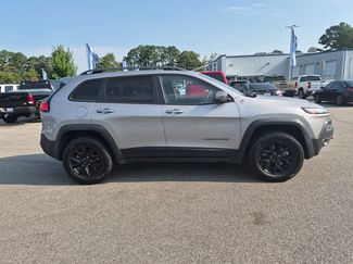 Used 2018 Jeep Cherokee Trailhawk w/ Quick Order Package 27L AWD/4WD video 2