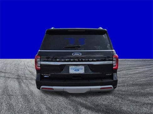 Certified 2023 Ford Expedition Max Platinum image 5